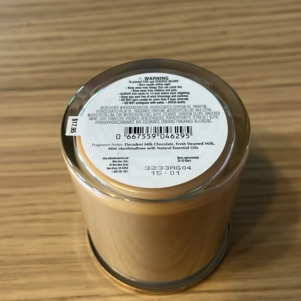 Bath & Body Works Single Wick Candle. Hot Cocoa & Cream.